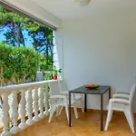 House Viric דירה ויר