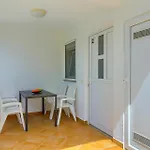 Lejlighed House Viric