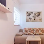 דירה House Viric