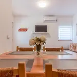 House Viric Lejlighed Vir