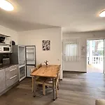 House Viric דירה