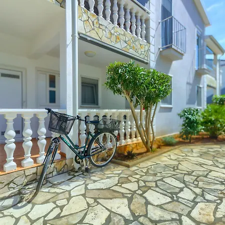 House Viric דירה
