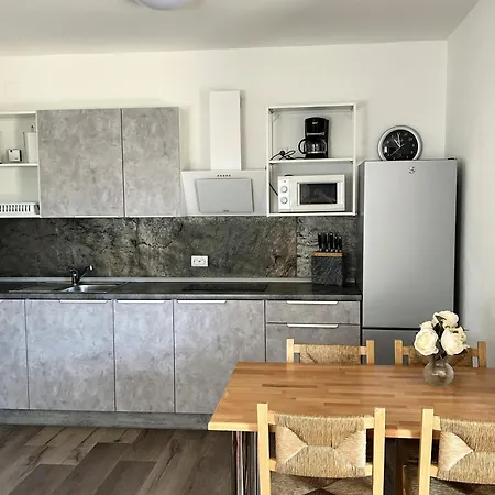 House Viric Apartmán Vir
