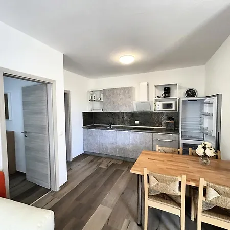 아파트 House Viric 비르