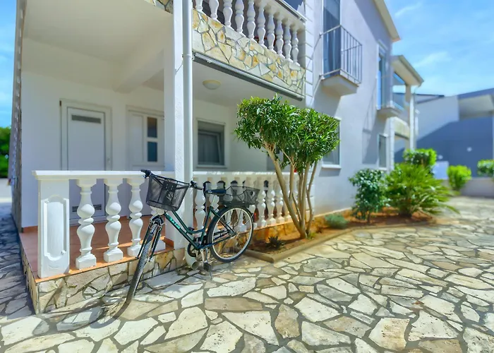 House Viric 아파트