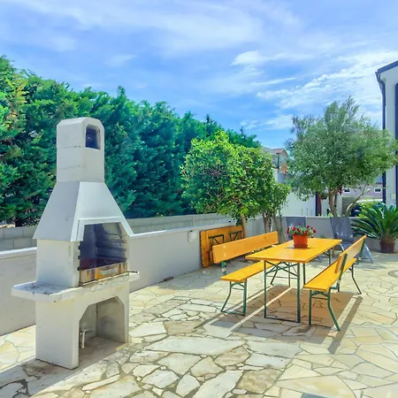 House Viric Vir