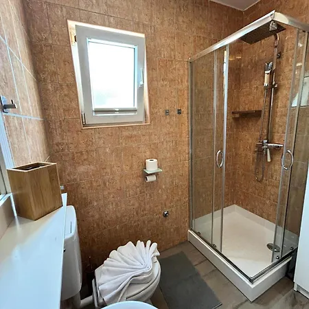 Appartement House Viric