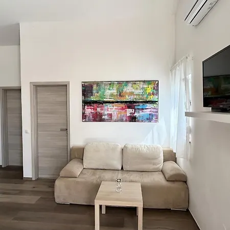 Appartement House Viric Vir