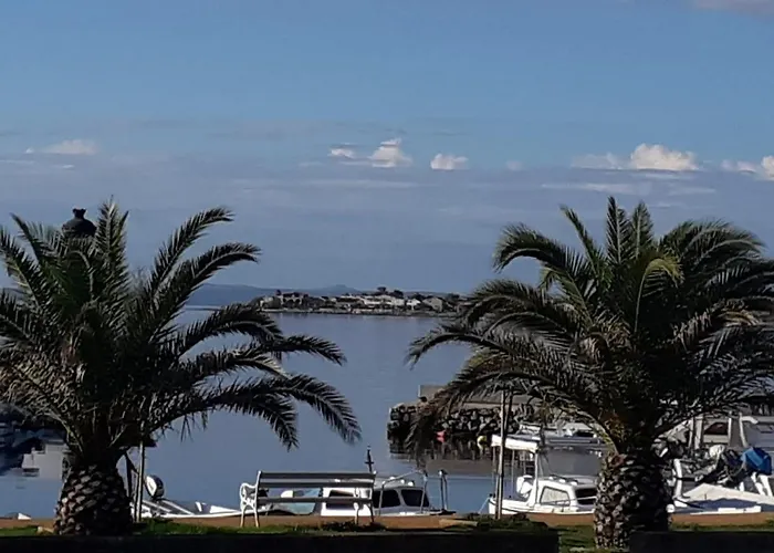 House Viric Apartment Vir