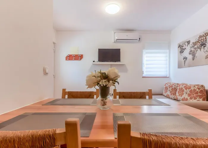 House Viric 公寓 维尔